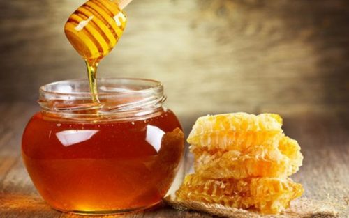 cách làm mờ thâm nám bằng mật ong