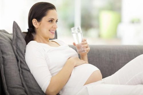 Nổi mụn khi mang thai và cách khắc phục